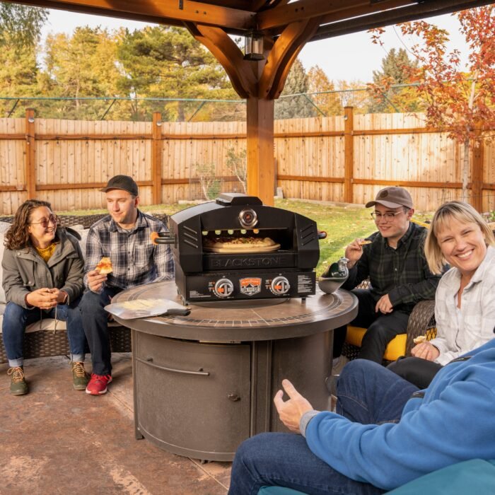 6963_OTGPizzaOven_InUse_11_1