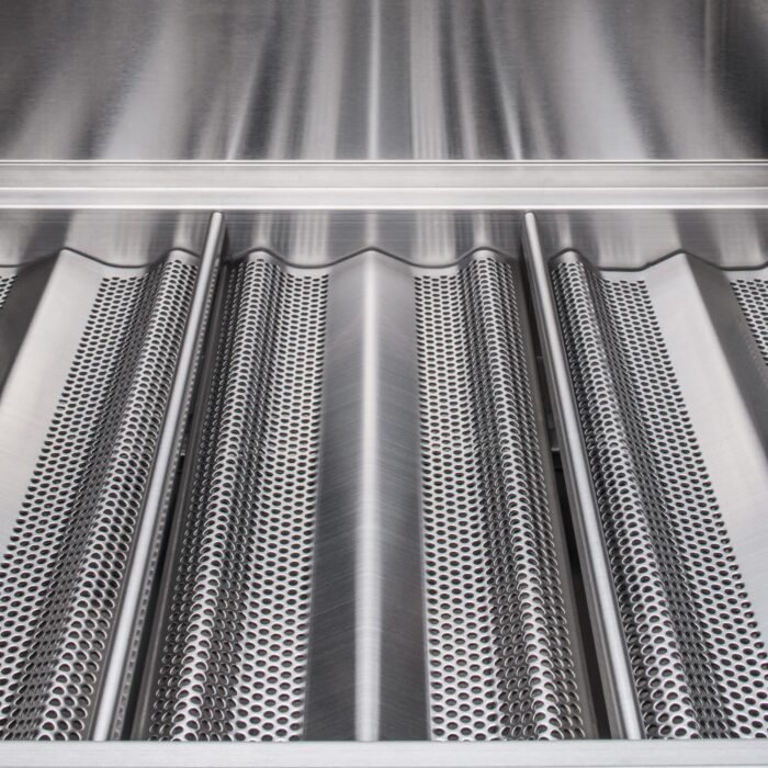 Blaze-LBM-32-Inch-Built-In-Gas-Grill-BLZ-4LBM-9_43354c39-f025-4cce-8e92-22a6eba1d5cf