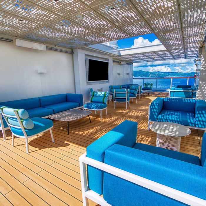 Crystal-Cruises-Platinum-Electric-Marinecopy_89ecd5df-59ed-40df-a451-d5aa683c2b0a