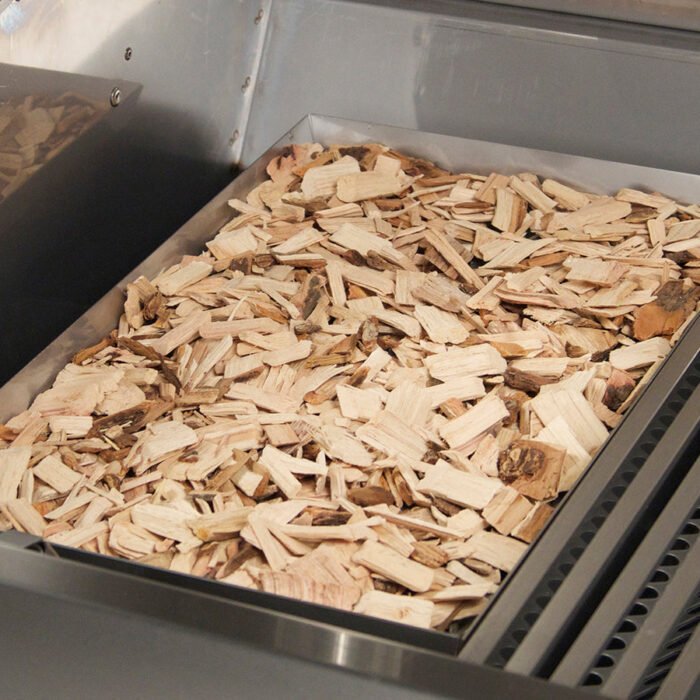 Fire-Magic-E790s-A-62-W_Echelon-Portable-Grill-Charcoal-basket