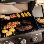 Mesa 325 | Black Propane Gas Grill - Image 8