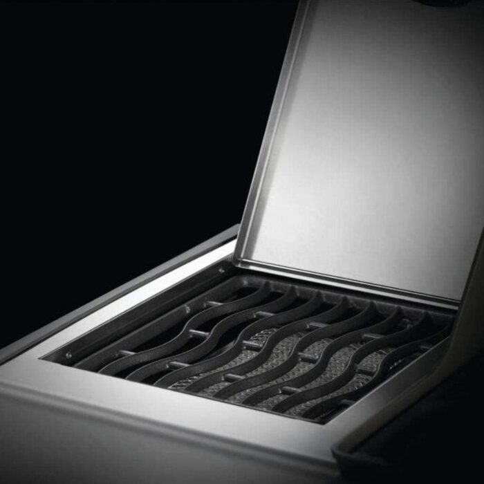 Napoleon-61-Rogue-XT-525-SIB-Gas-Freestanding-Grill-8