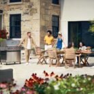 P665VXRSIBNSS-Web-Gallery-19-Original_JPG-Prestige-P665VXRSIBPSS_Connected_Life-NA-ON-Ppl