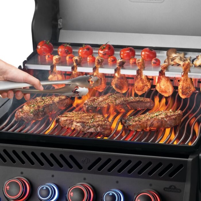 RPS425RSIBNK-2-PHM-Web-Gallery-10-Original_JPG-Rogue_2_425PHM_In_Use_SS_Steak_Chick