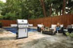 Napoleon Rogue® SE 425 RSIB Stainless Steel Gas Grill with Infrared Side Burner and Rear Burner - RSE425RSIBPSS-1 - Image 4