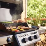 Napoleon Freestyle 365 Freestanding Gas Grill - Image 7