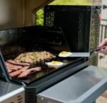 Masterbuilt  Gravity Series 800 Digital Griddle Plus BBQ Plus Smoker - Image 3