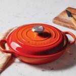 Le Creuset Signature Cast Iron Shallow Casserole 26cm Volcanic - Image 6